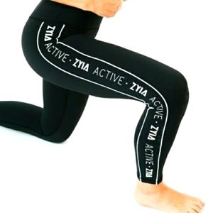 Retired Zyia black logo light n tight leggings NEW